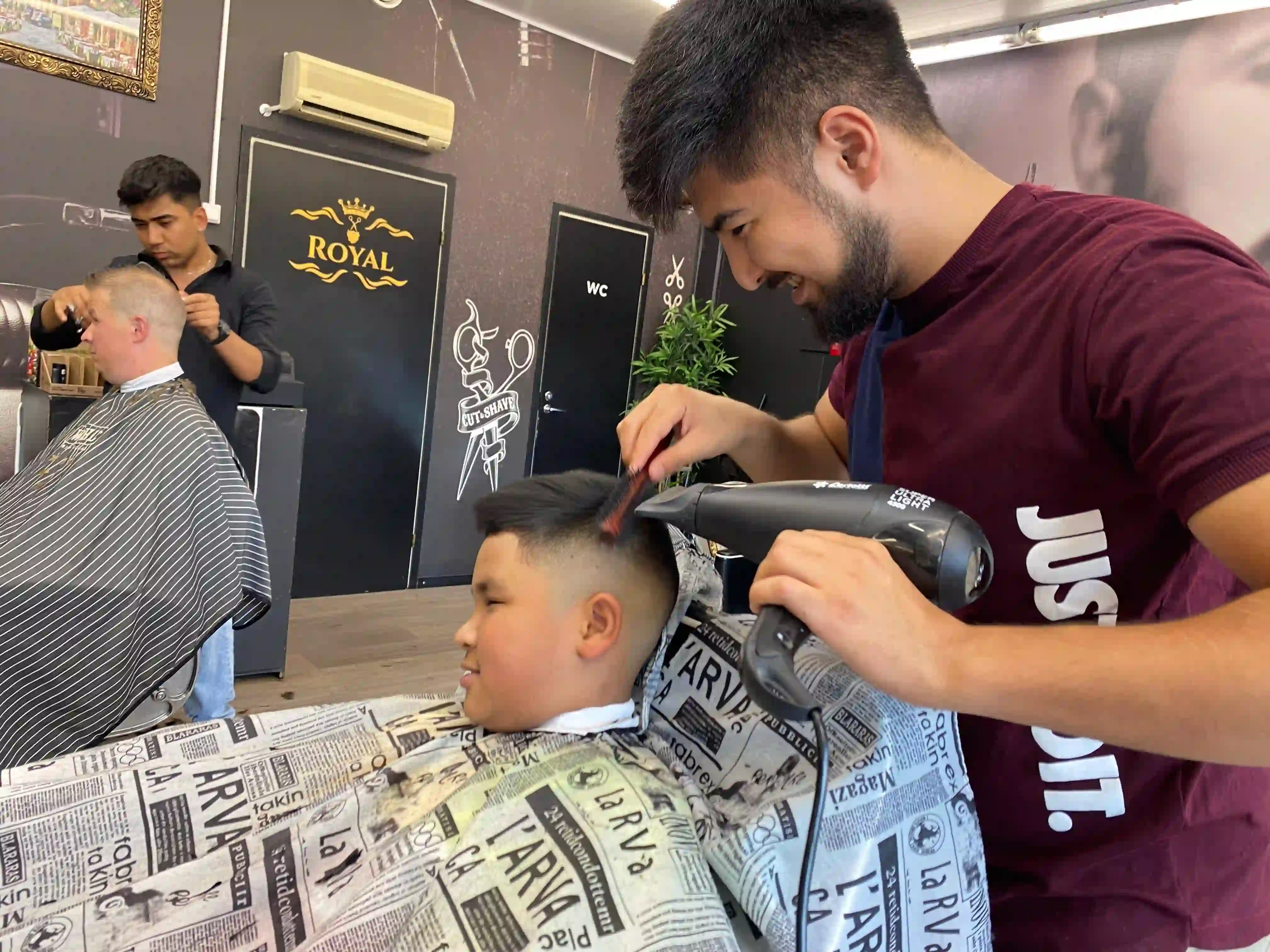 Customer haircut style 6
